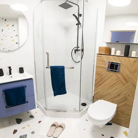 Ceglana 68metrow * 카토비체